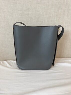 Italic Minimalist Grey Bucket Shoulder Bag